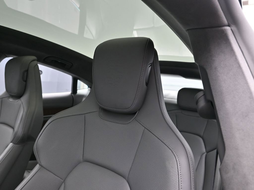 Certified 2023 Porsche Taycan GTS image 15