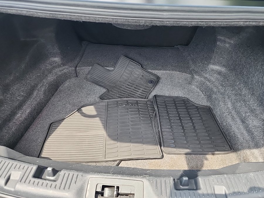 Used 2014 Lincoln MKS w/ Equipment Group 101A FWD image 33