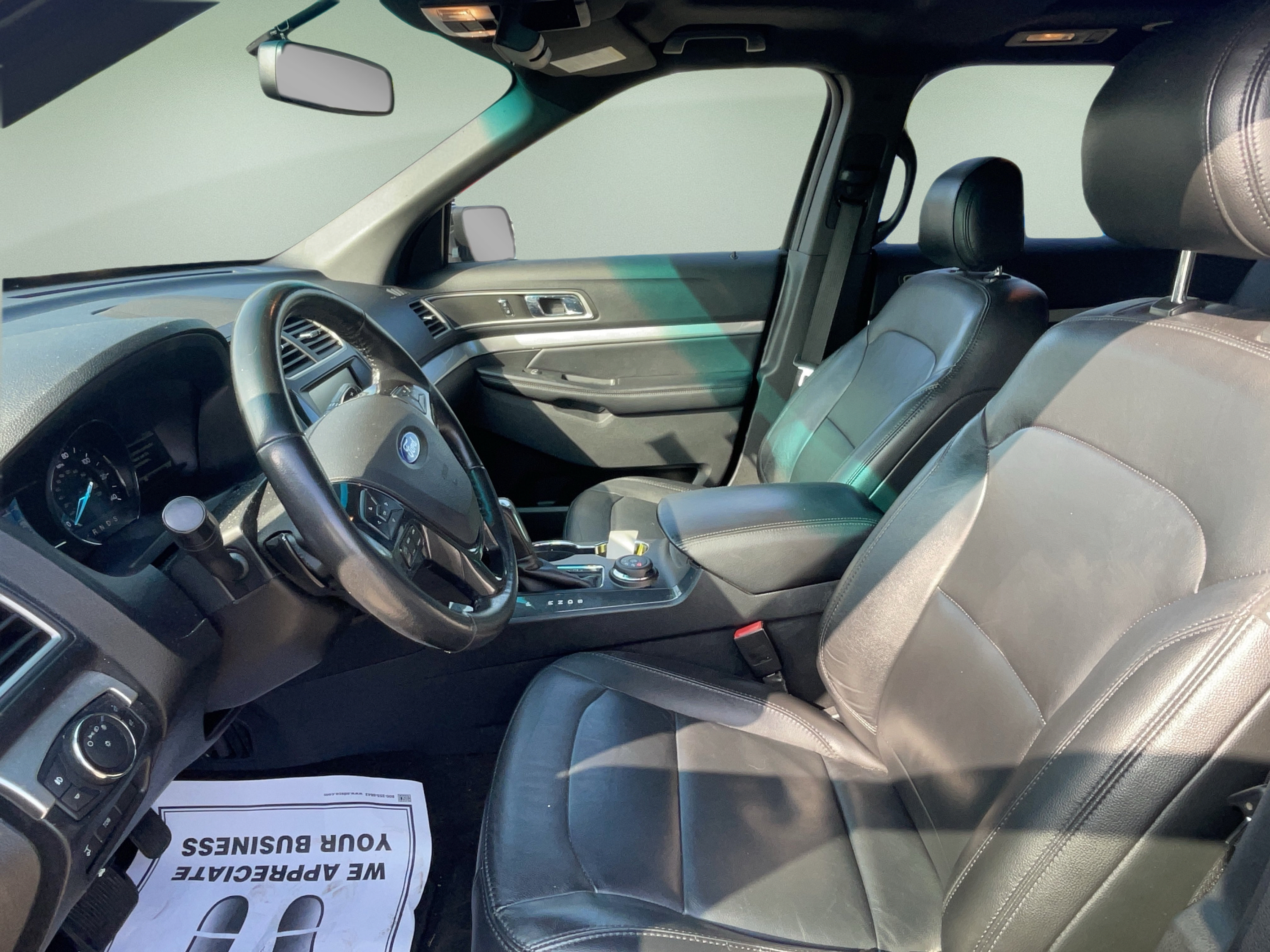 Used 2016 Ford Explorer XLT w/ Equipment Group 202A AWD/4WD image 8