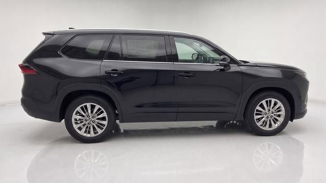 Used 2026 Toyota Grand Highlander AWD image 8