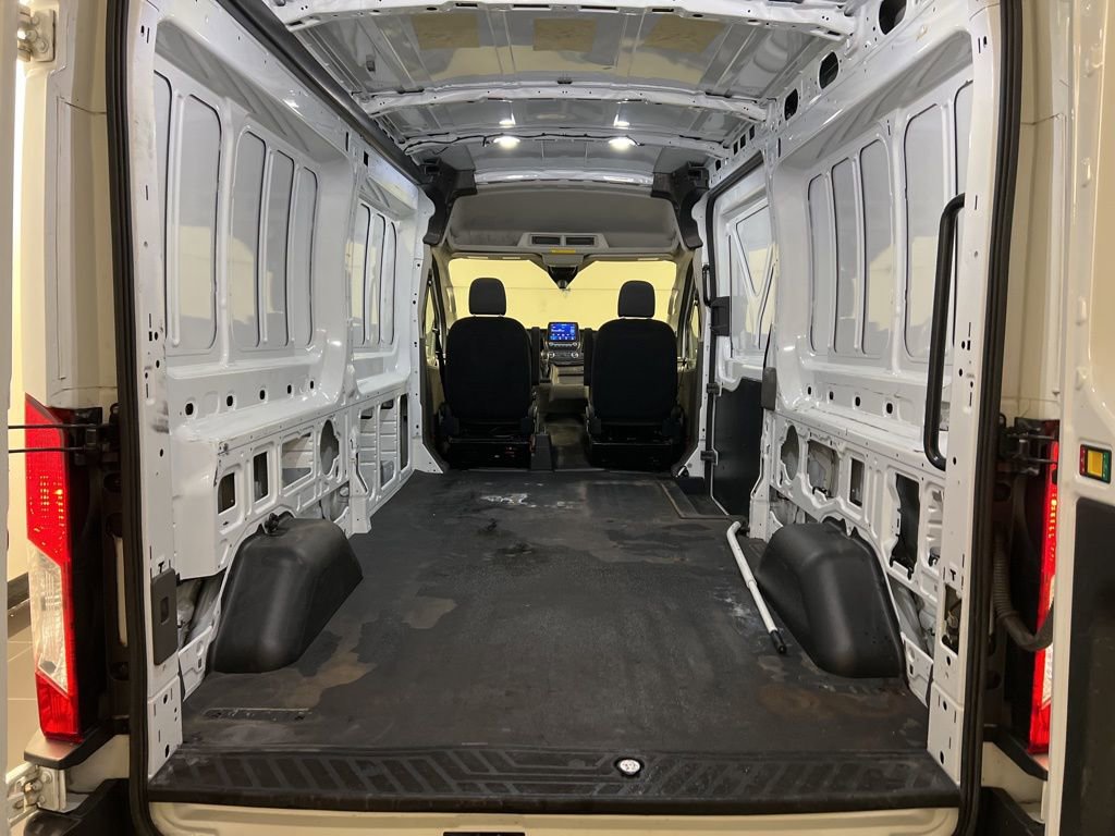Used 2020 Ford Transit 250 Medium Roof AWD image 30