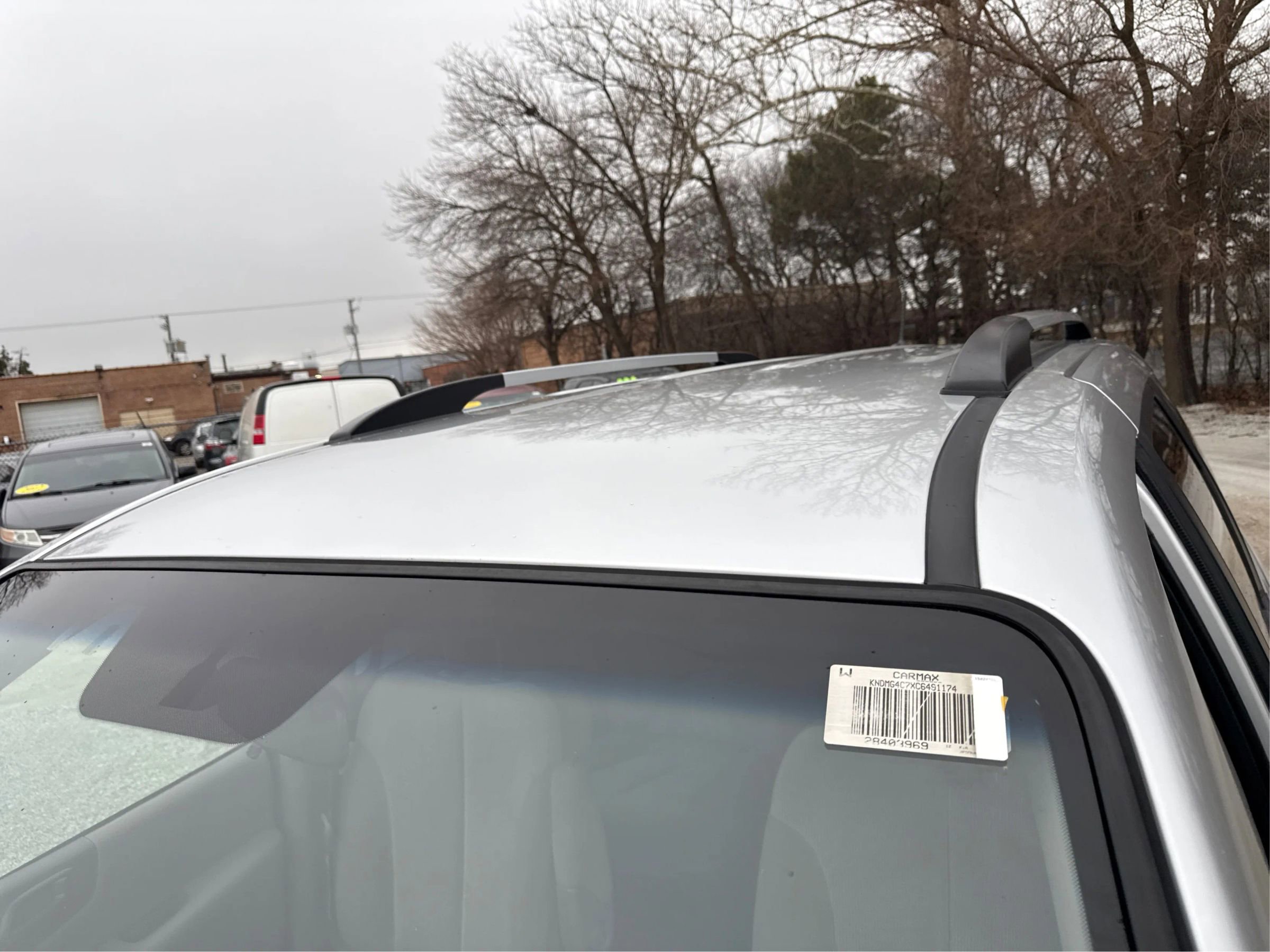 Used 2012 Kia Sedona LX image 14