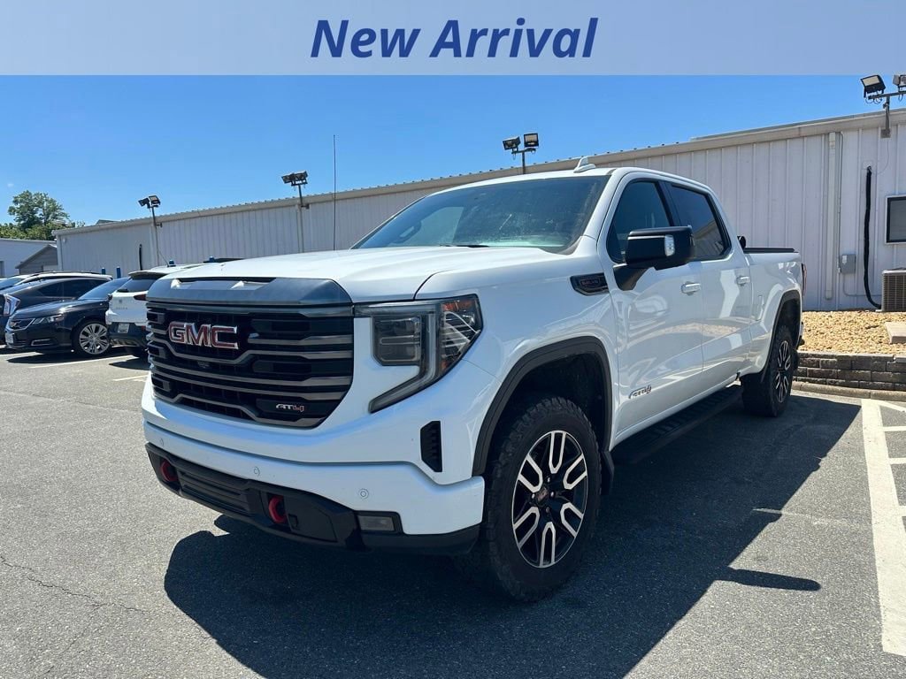 Used 2022 GMC Sierra 1500 AT4 w/ AT4 Premium Package AWD/4WD image 1