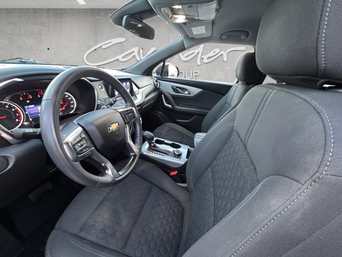 Used 2022 Chevrolet Blazer LT FWD image 23
