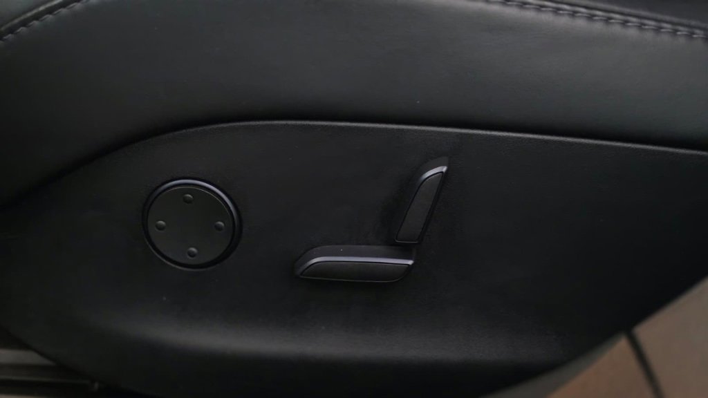 Used 2020 Tesla Model S AWD image 16