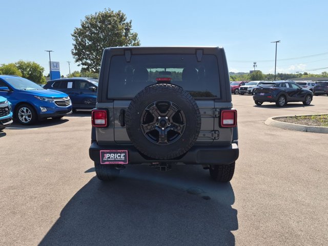 Used 2023 Jeep Wrangler Sport AWD/4WD image 6