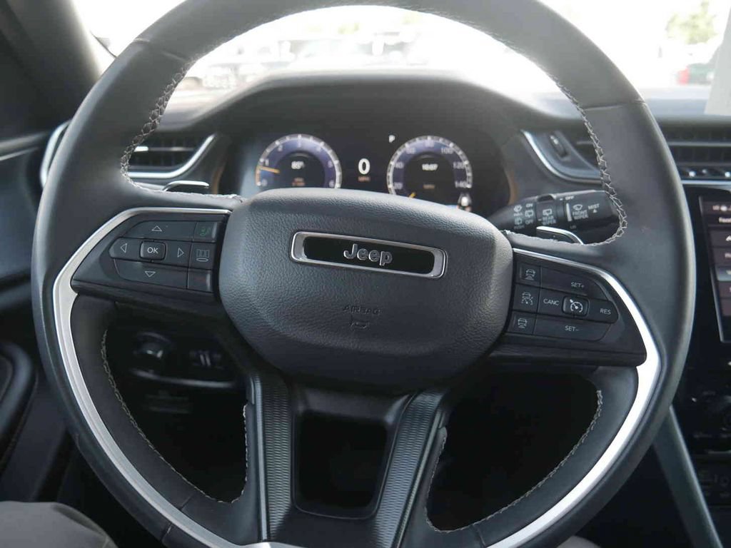 Certified 2023 Jeep Grand Cherokee L Laredo AWD/4WD image 37