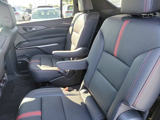 Used 2024 Chevrolet Traverse RS image 15