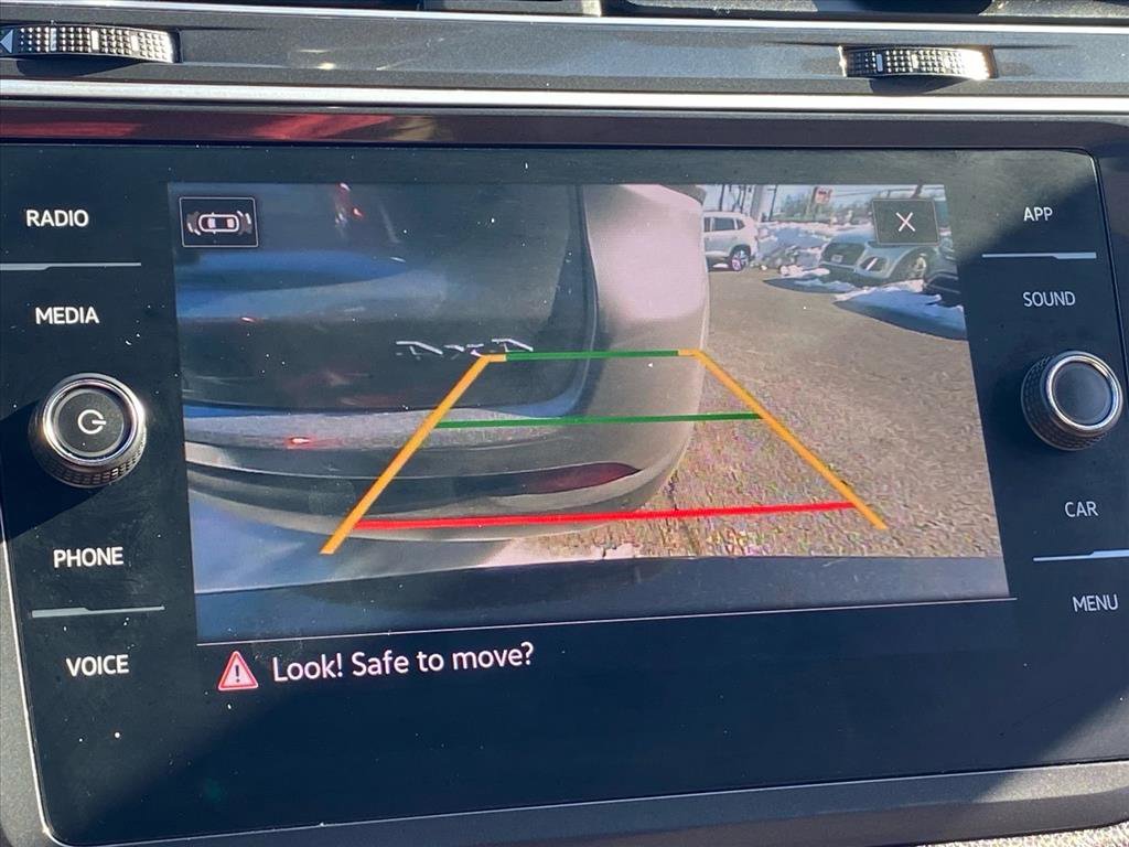 Used 2024 Volkswagen Tiguan SE image 15