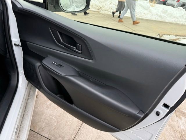 Used 2024 Toyota Prius LE image 32