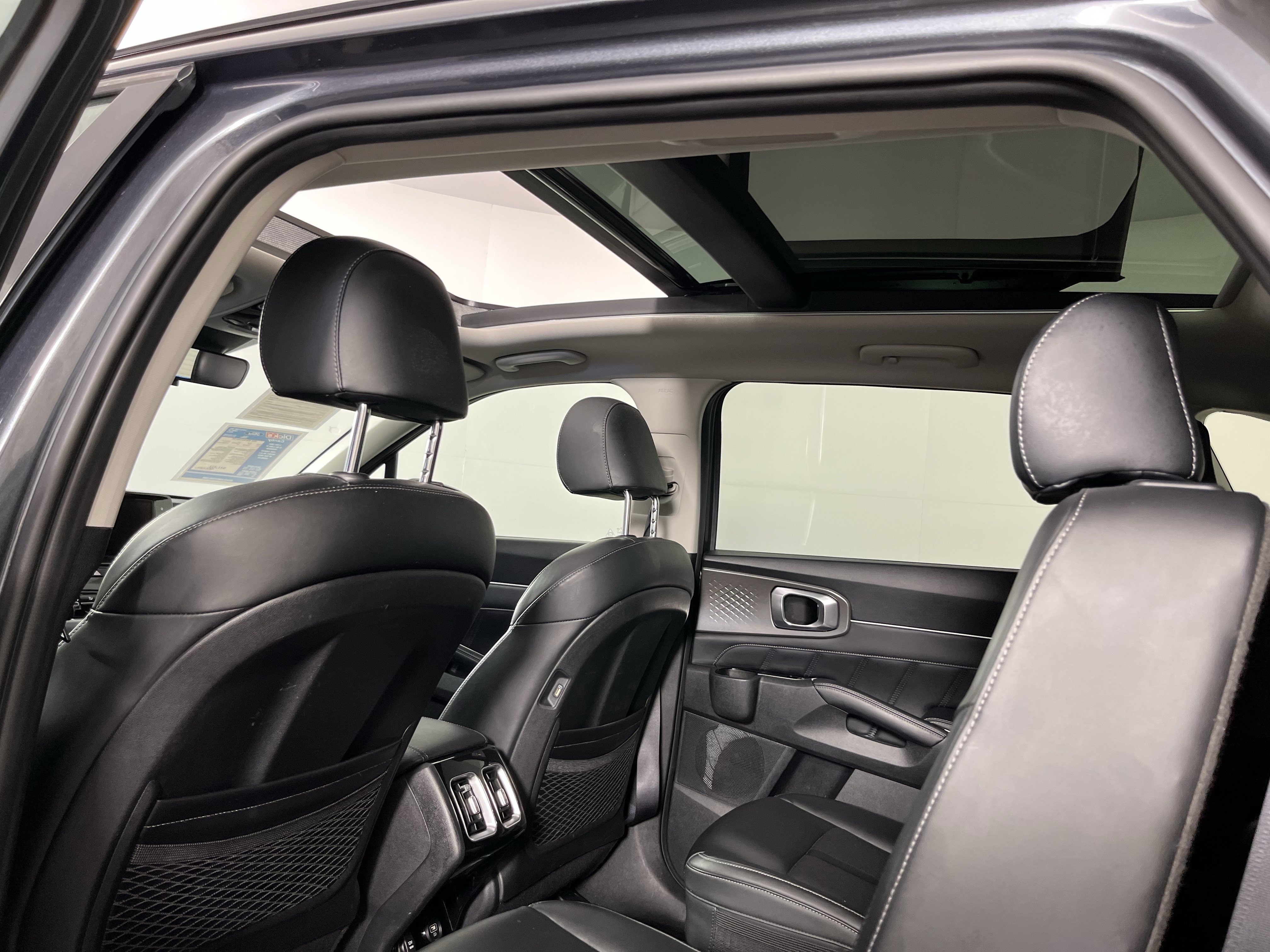 Used 2021 Kia Sorento SX image 15