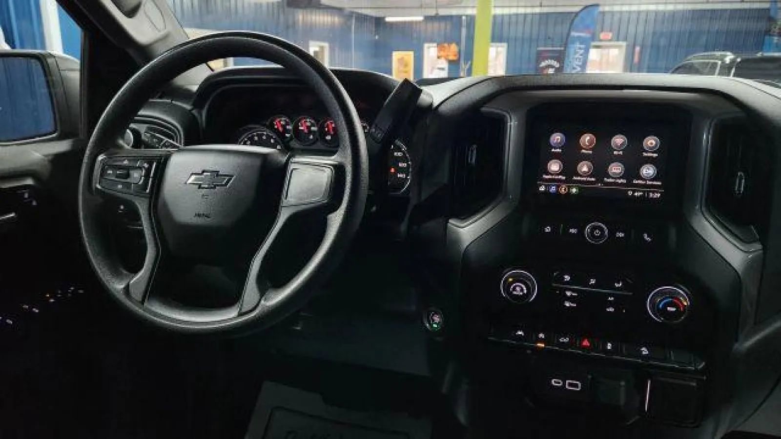 Used 2022 Chevrolet Silverado 1500 Custom Trail Boss image 42