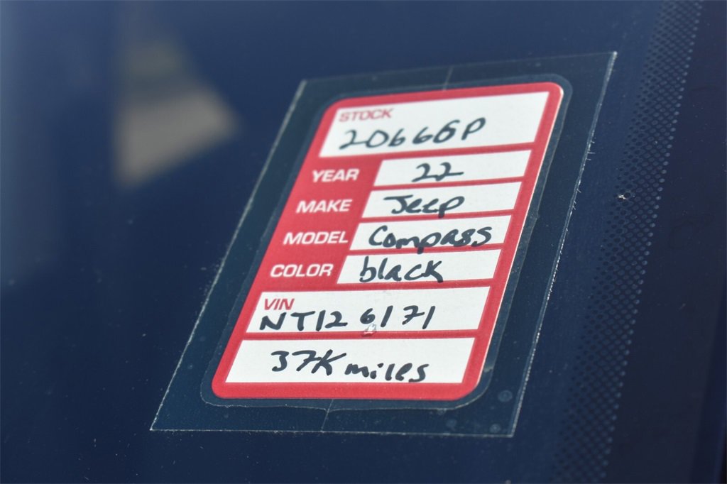 Used 2022 Jeep Compass Limited image 40