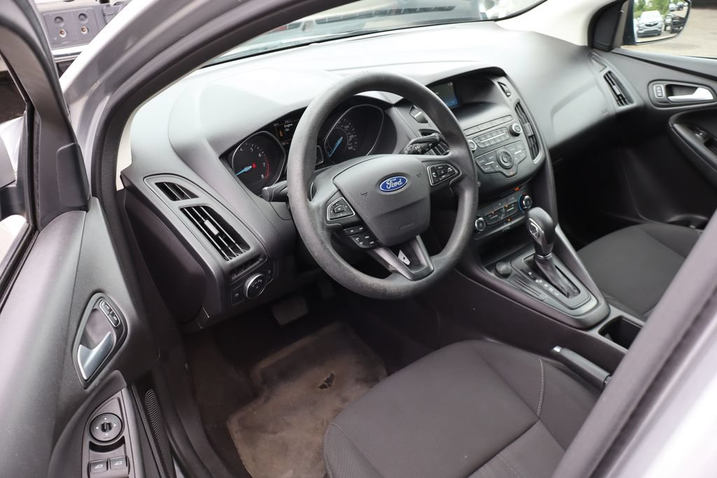 Used 2018 Ford Focus SE FWD image 10