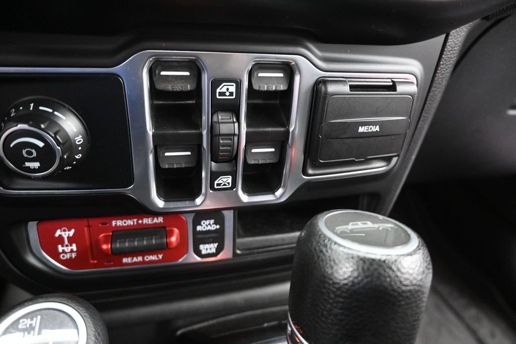 Used 2022 Jeep Gladiator Rubicon w/ LED Lighting Group AWD/4WD image 30