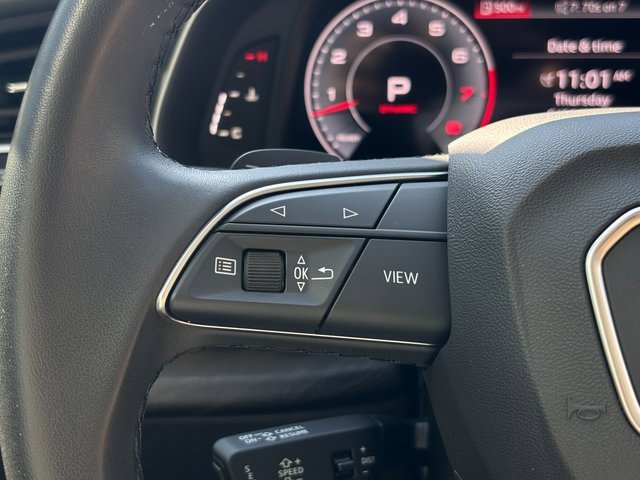 Used 2023 Audi Q8 Premium image 15