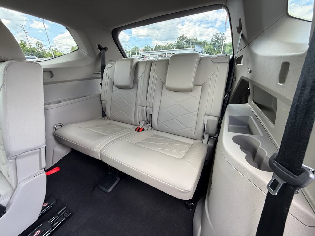 Used 2024 Volkswagen Atlas SE FWD image 23
