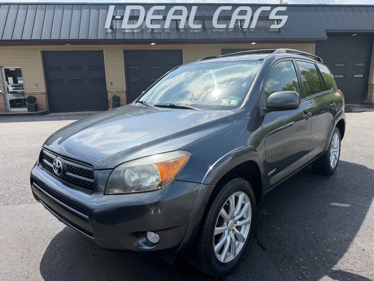 Used 2007 Toyota RAV4 Sport AWD/4WD image 1
