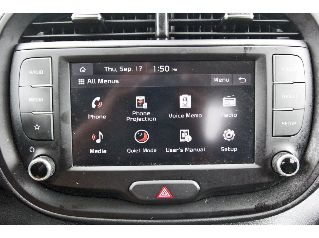 Used 2025 Kia Soul LX w/ LX Technology Package FWD image 26