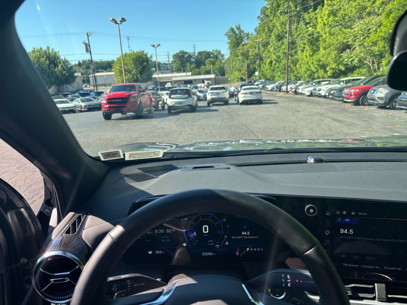 Used 2025 Chevrolet Equinox LT FWD image 30