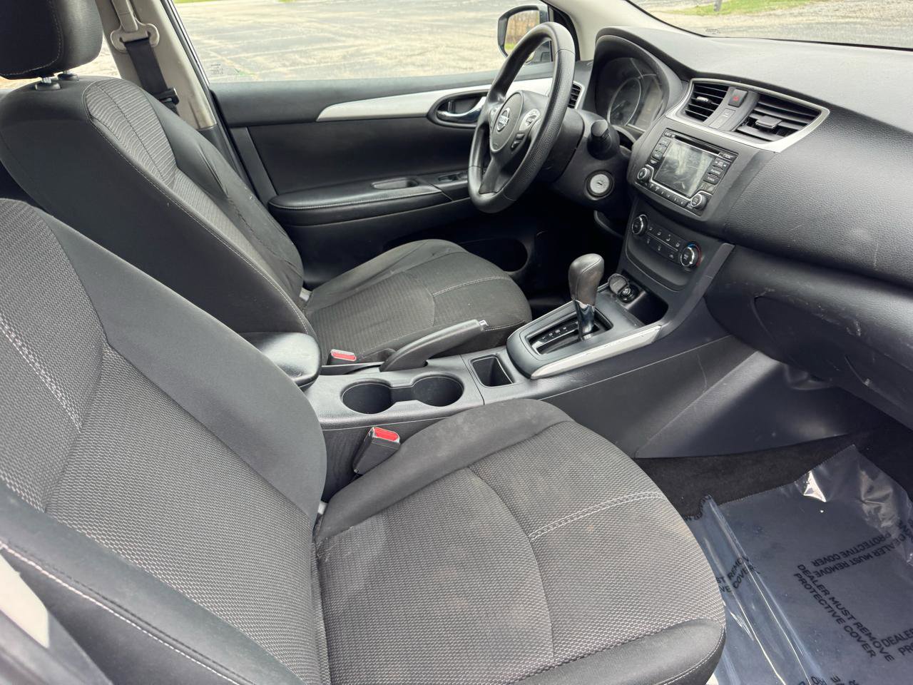 Used 2018 Nissan Sentra S image 32