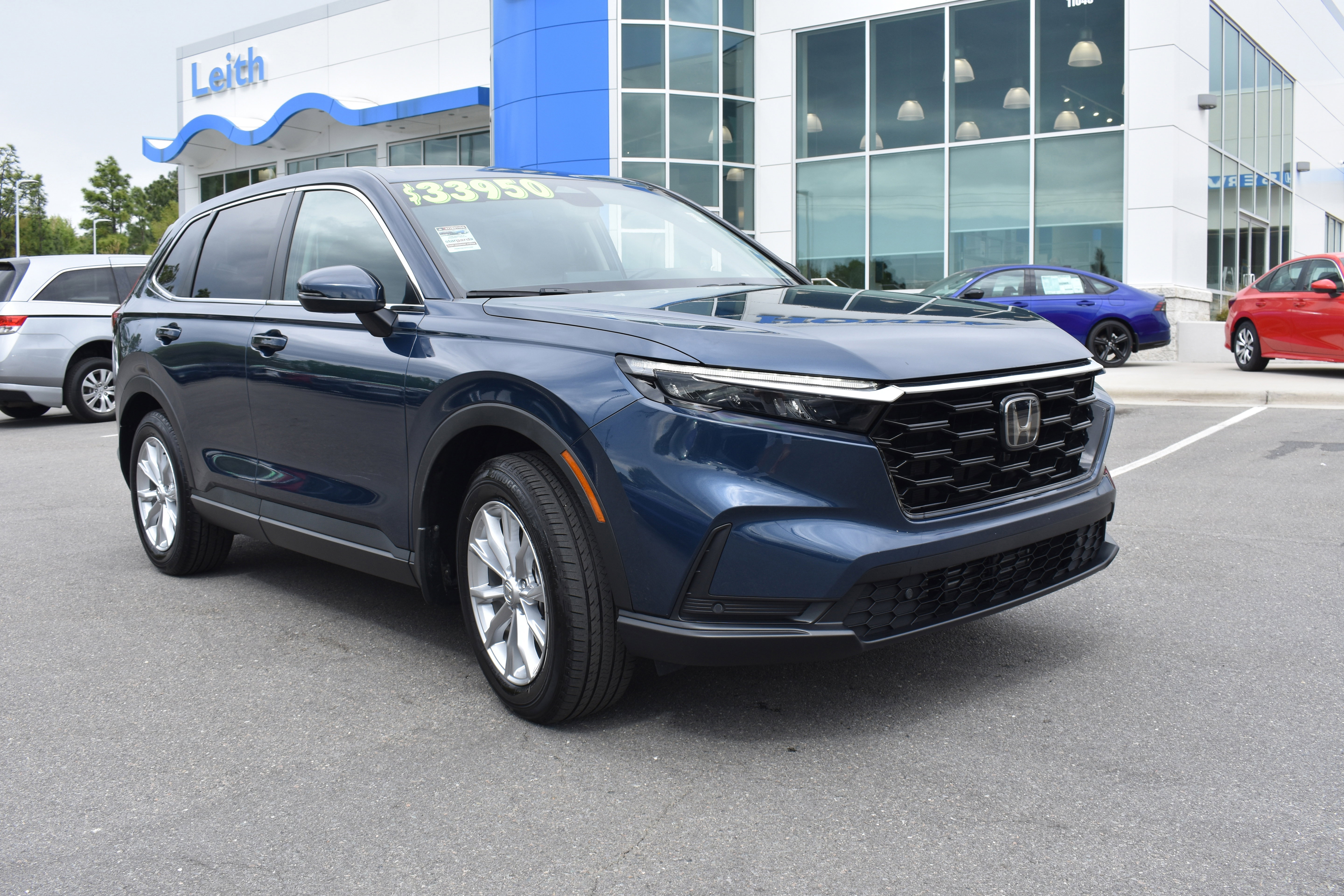 Used 2024 Honda CR-V EX-L image 3