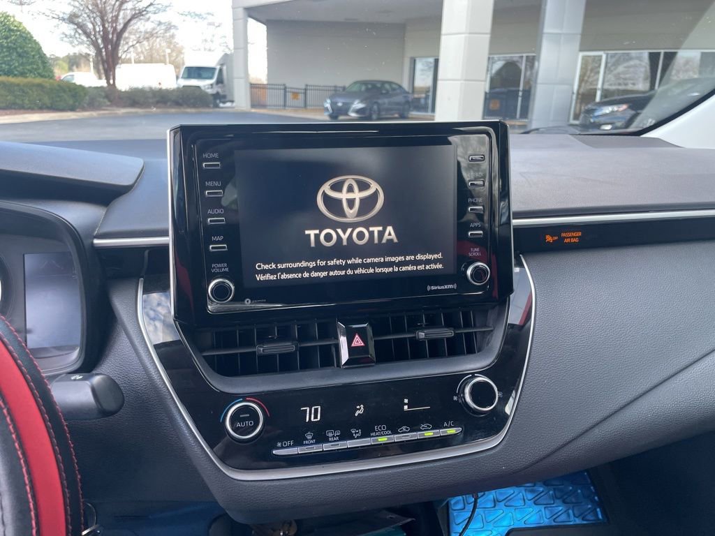Used 2021 Toyota Corolla LE image 6