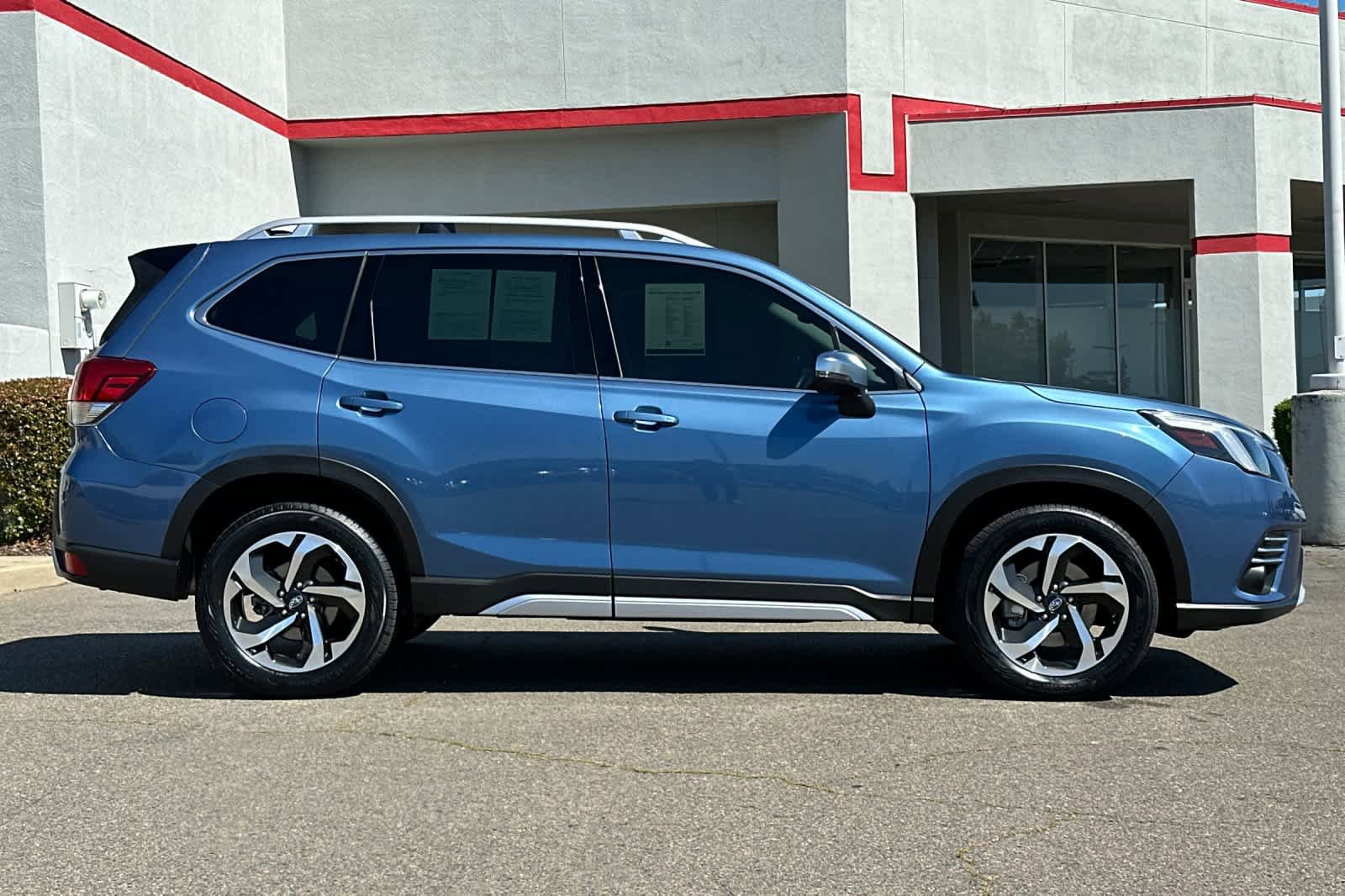 Used 2024 Subaru Forester Touring AWD/4WD image 6