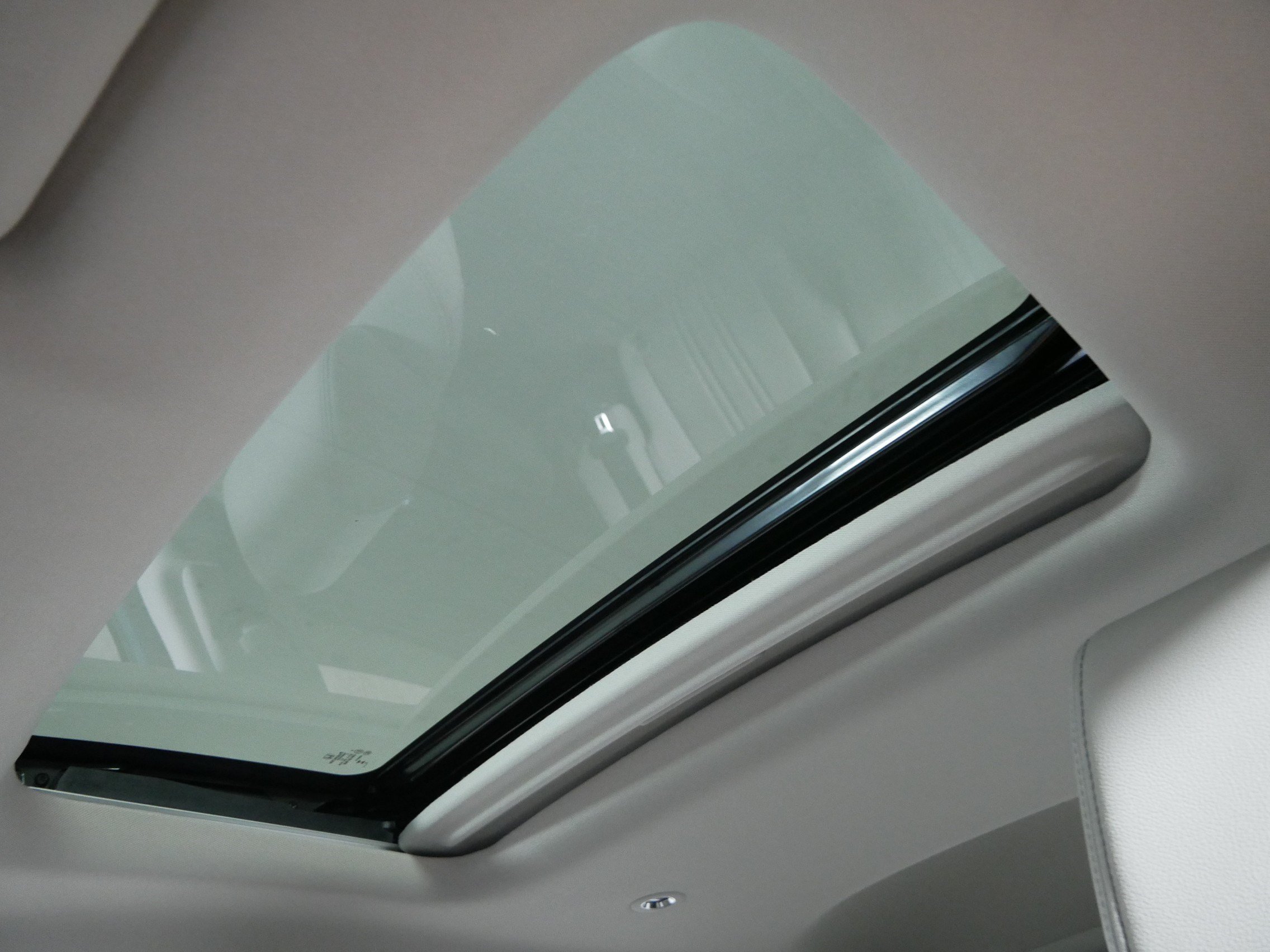 Used 2024 Honda HR-V EX-L image 32