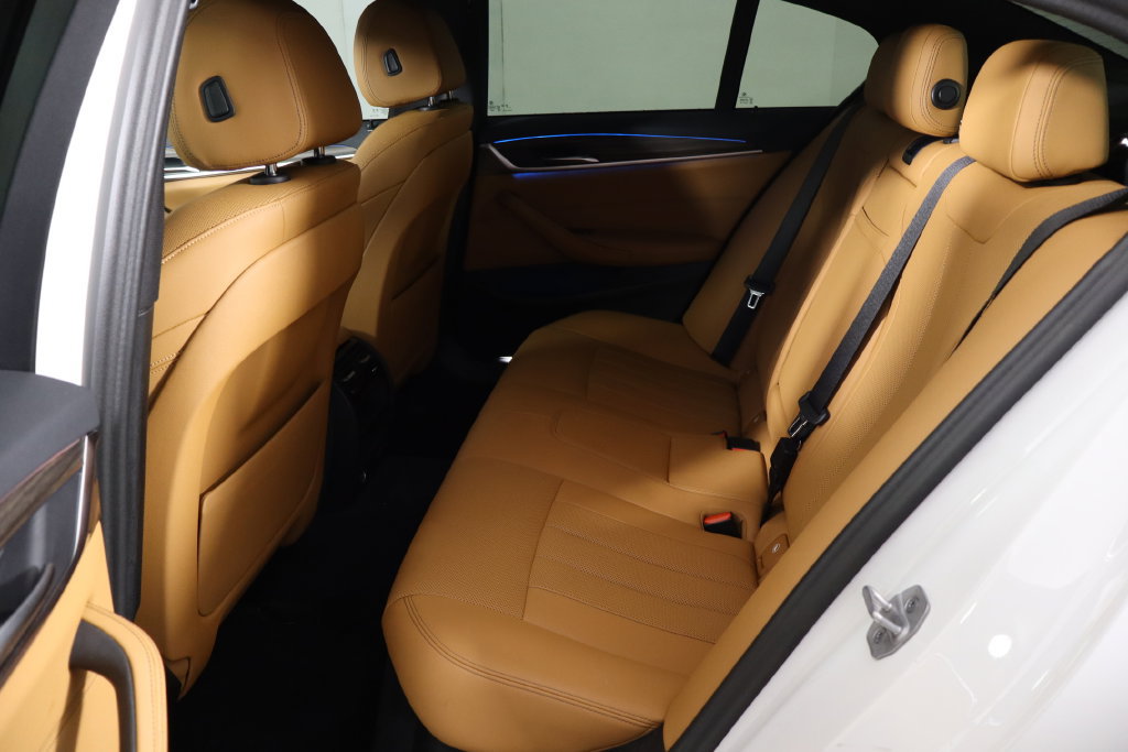 Used 2023 BMW 530e w/ M Sport Package RWD image 16
