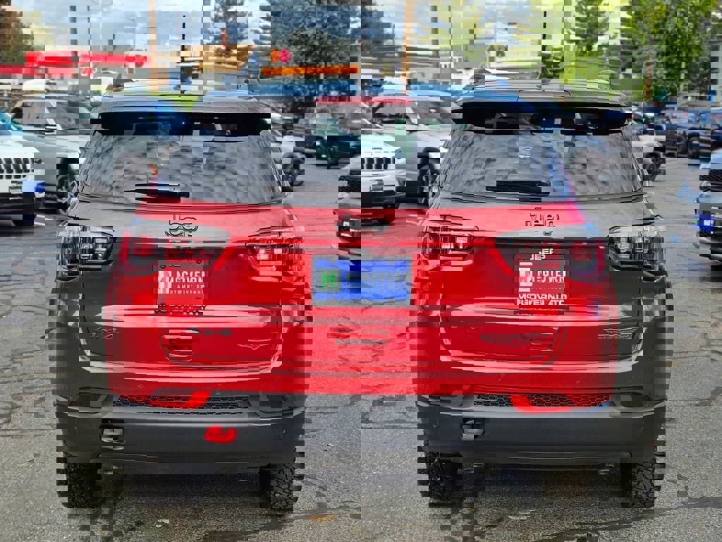 New 2026 Jeep Compass Trailhawk w/ Sun, Sound & Navigation Group image 4