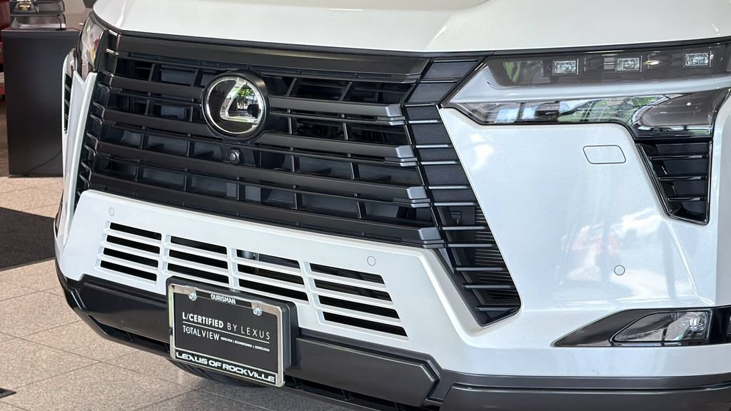 Used 2024 Lexus GX 550 w/ Accessory Package (2T) AWD/4WD image 6
