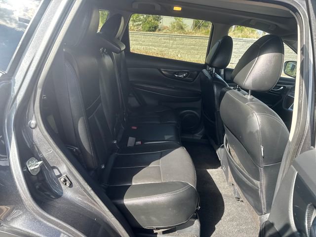 Used 2019 Nissan Rogue SL w/ Premium Package image 17