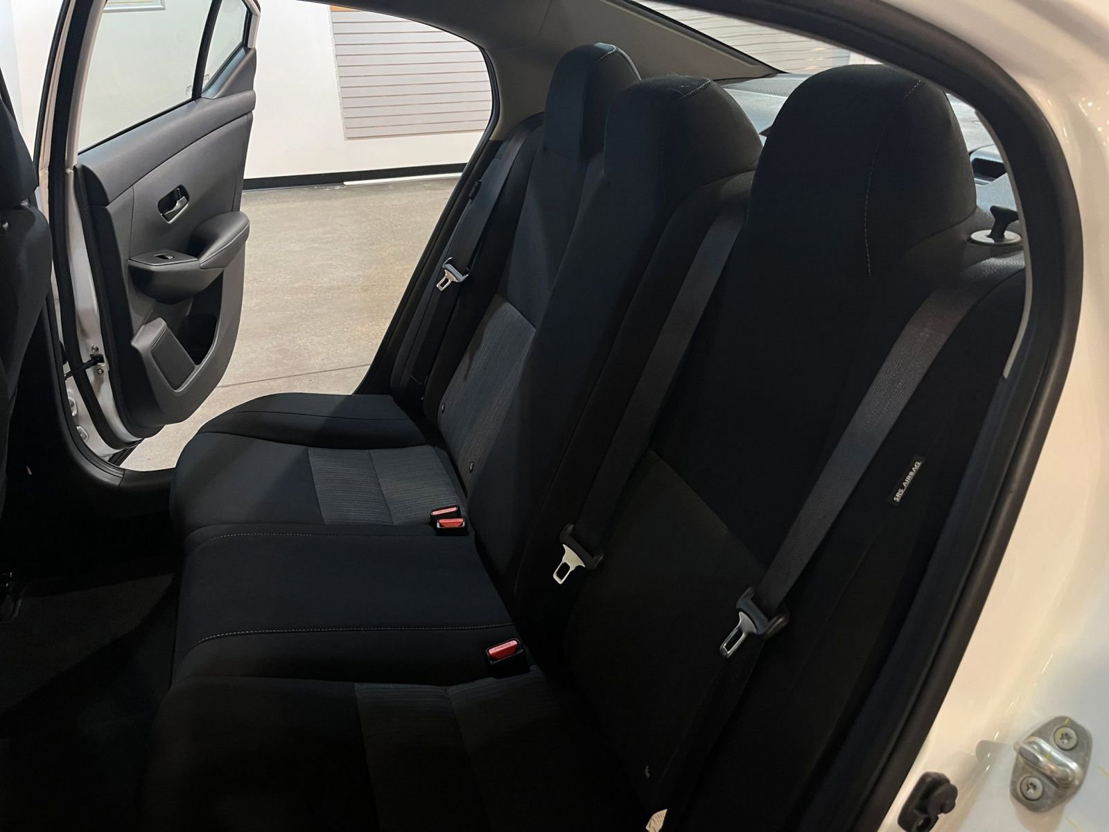 Used 2025 Nissan Sentra SV image 38