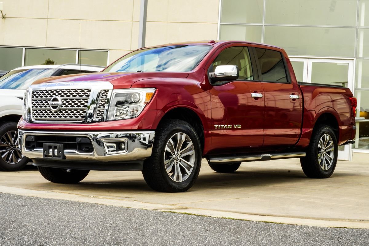 Used 2019 Nissan Titan SL AWD/4WD image 8