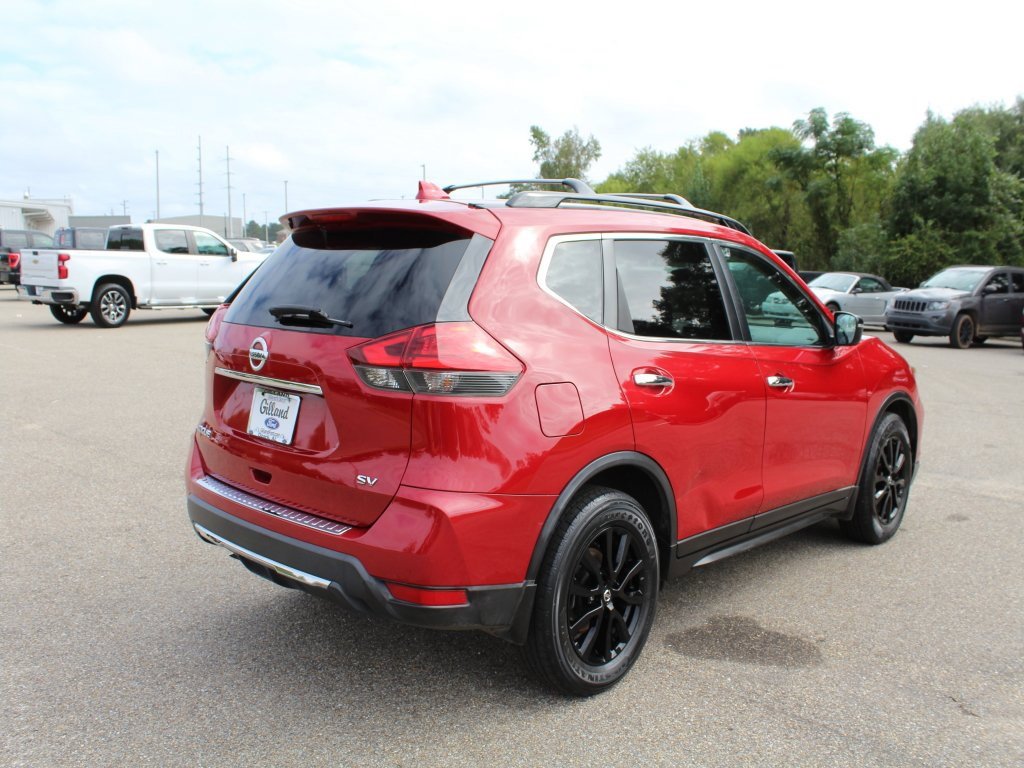 Used 2017 Nissan Rogue SV w/ Midnight Edition image 11