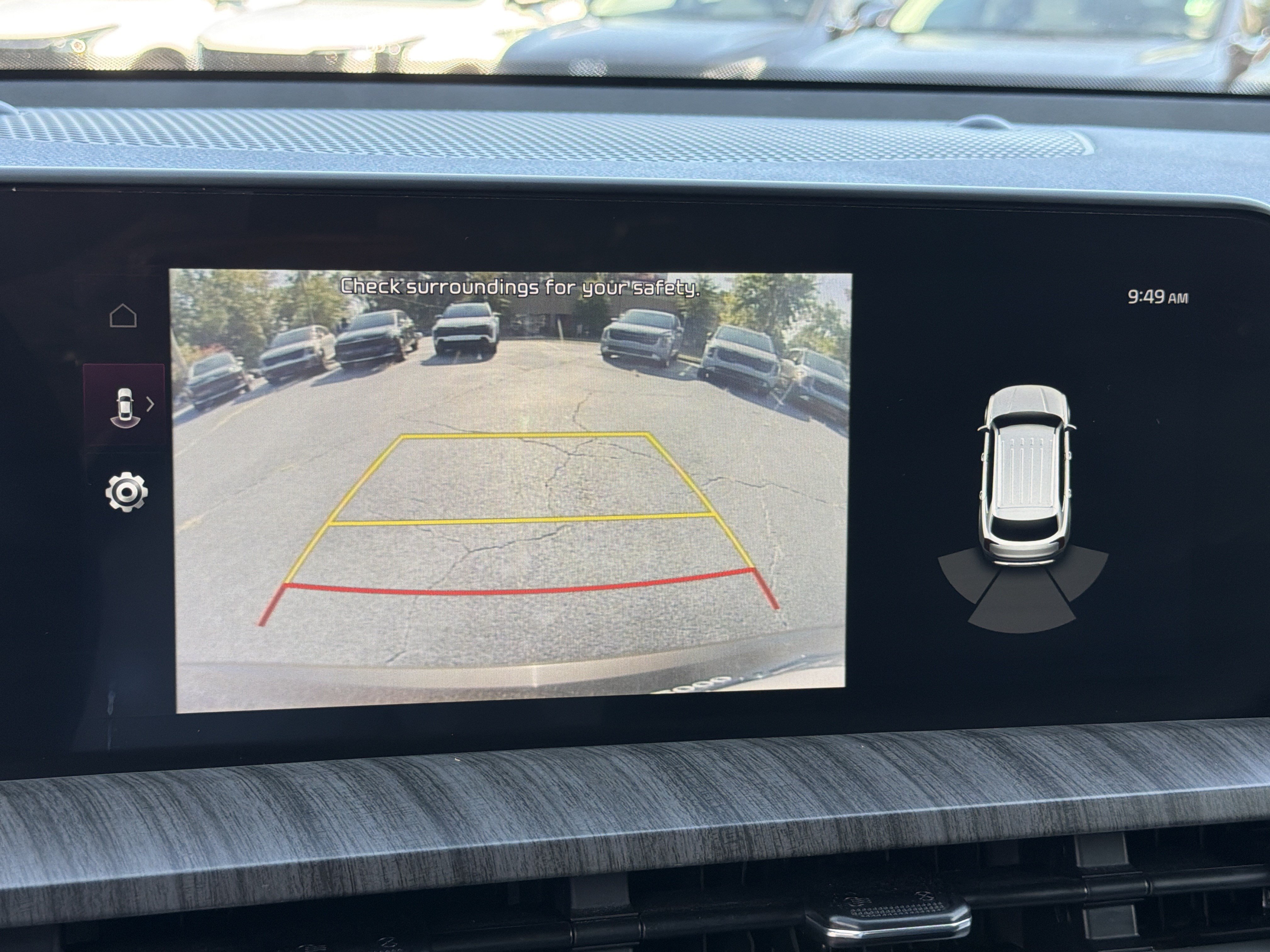 Used 2023 Kia Telluride EX w/ EX Captain's Chair Package FWD image 5
