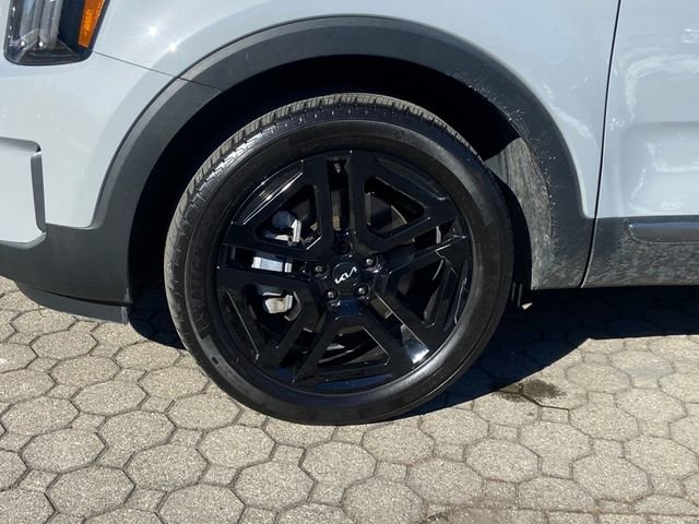 Used 2023 Kia Telluride EX X-Line image 9