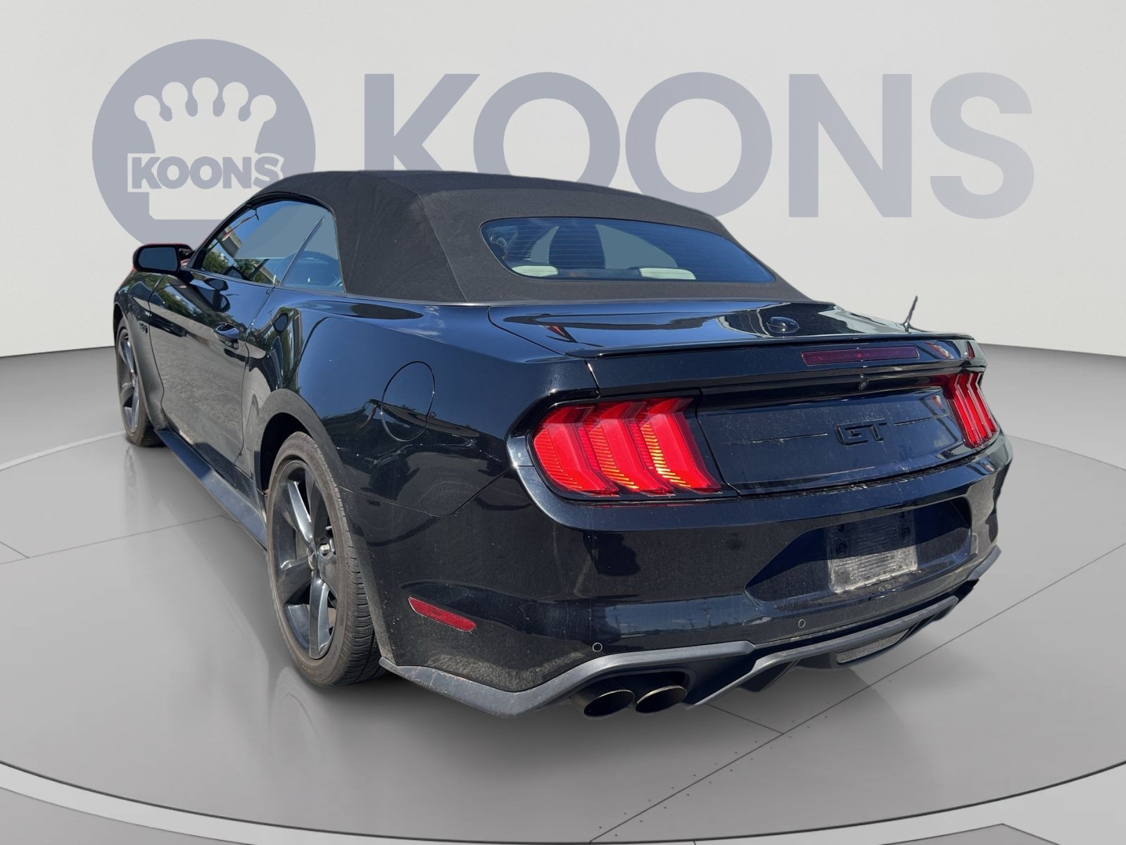 Used 2022 Ford Mustang GT Premium w/ Black Accent Package RWD image 4