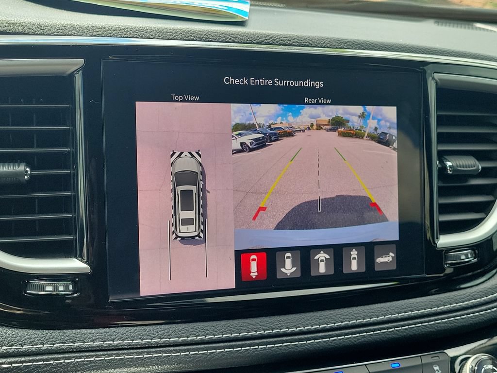 Used 2026 Chrysler Pacifica Select FWD image 18