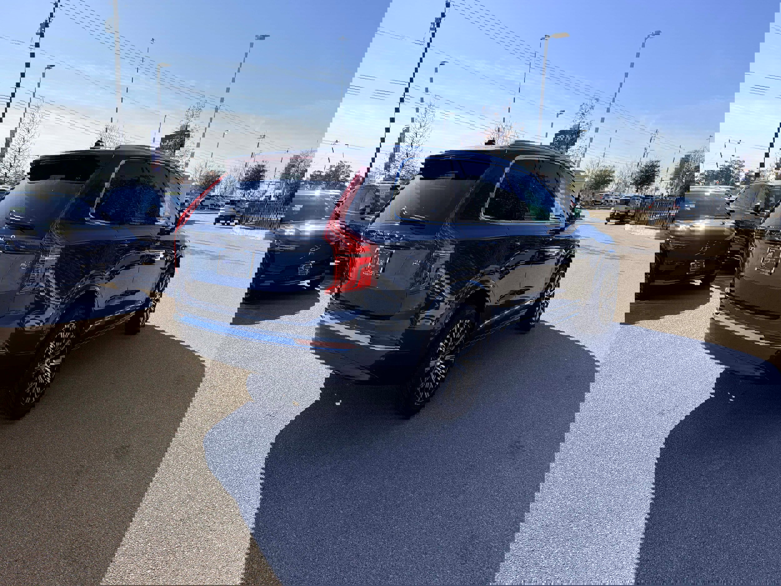 Used 2025 Volvo XC90 B6 Plus w/ Protection Package image 6