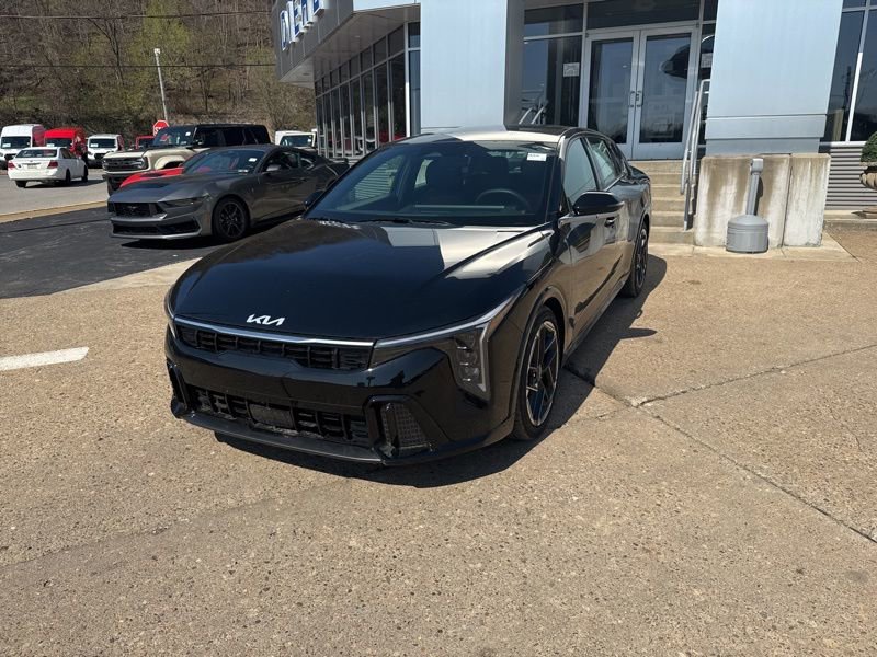 New 2026 Kia K4 GT-Line w/ GT-Line Premium Package image 3