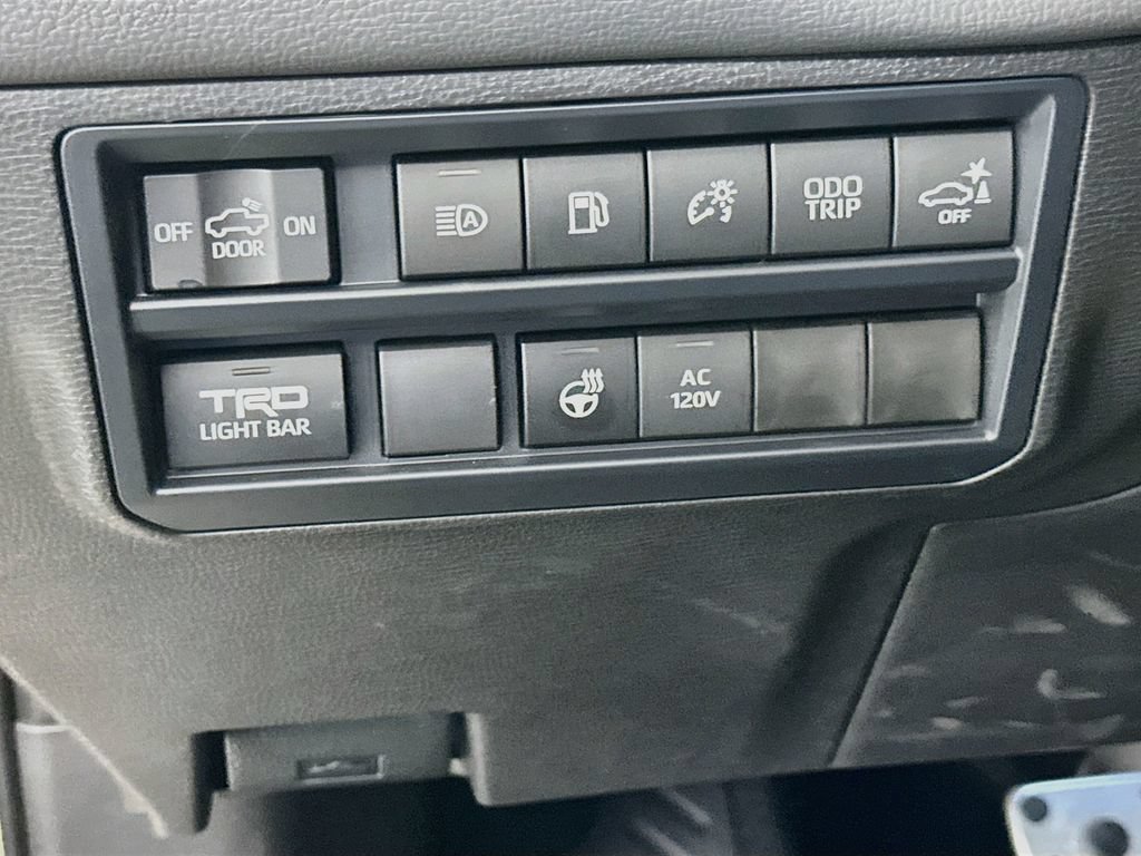 Used 2025 Toyota Tundra TRD Pro AWD/4WD image 10