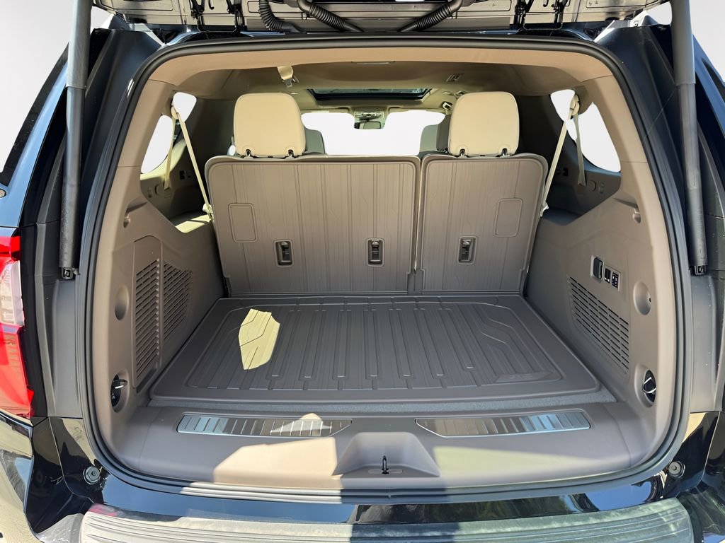New 2026 GMC Yukon XL Denali w/ Sun & Power Step Package AWD/4WD image 6