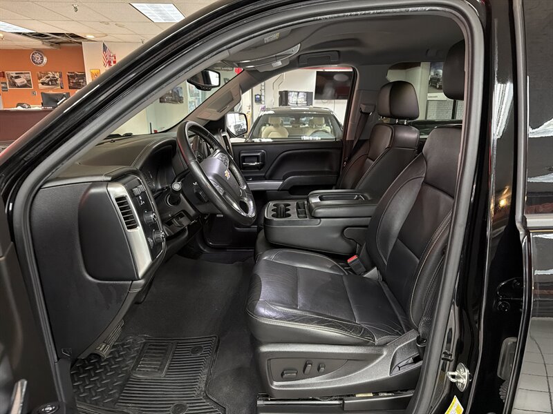 Used 2018 Chevrolet Silverado 1500 LTZ Z71 w/ LTZ Plus Package AWD/4WD image 9