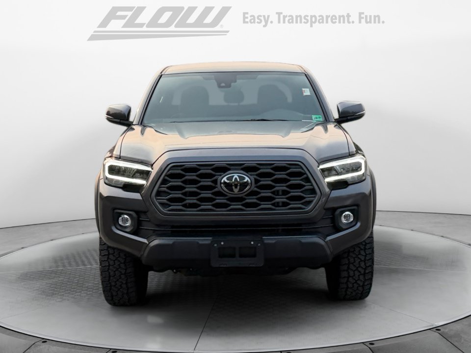 Used 2023 Toyota Tacoma TRD Off-Road w/ Technology Package AWD/4WD image 3