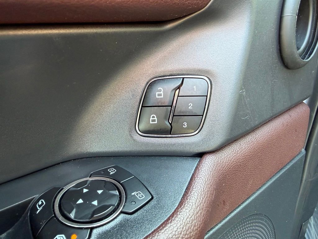 Used 2024 Ford Expedition Max Limited image 11