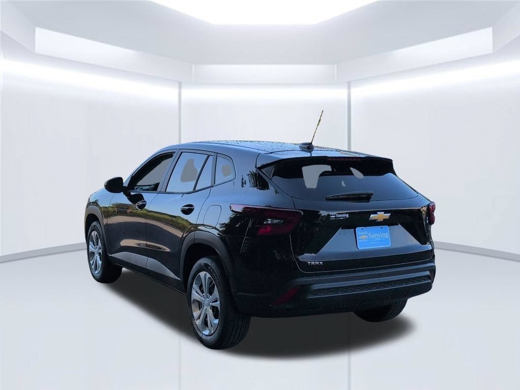 New 2026 Chevrolet Trax LS FWD image 4