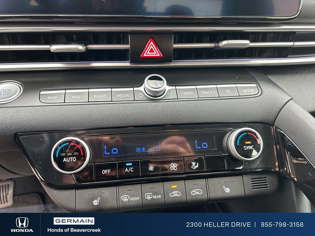 Used 2023 Hyundai Elantra Limited w/ Cargo Package FWD image 14