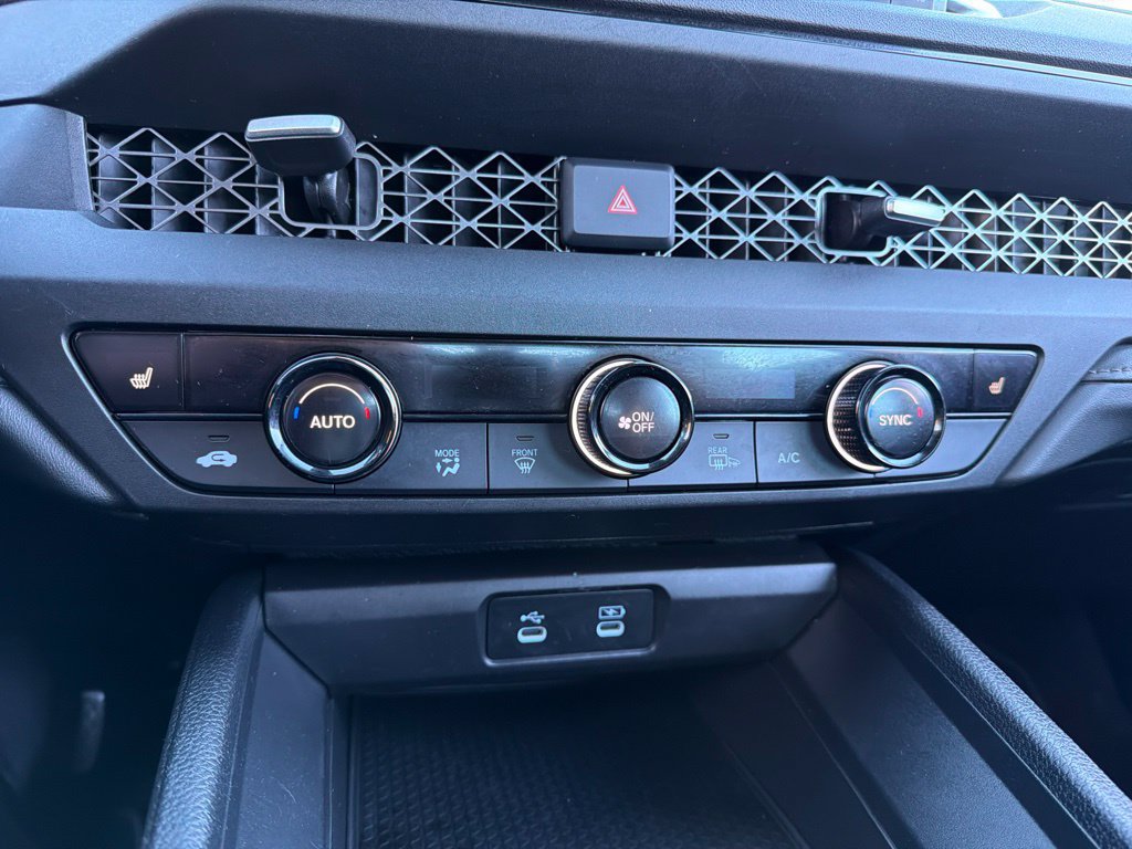 Certified 2025 Honda Accord SE image 12